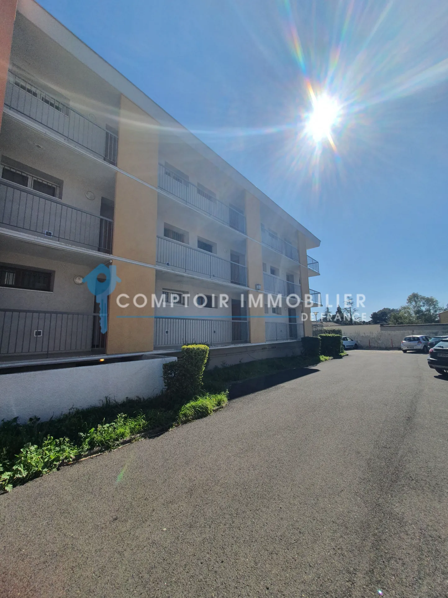Appartement T1 de 30 m² avec terrasse et parking à Montpellier 