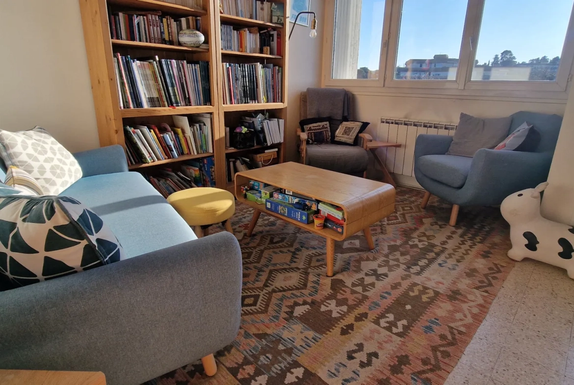 Appartement T4 rénové avec vue dégagée à Montpellier 