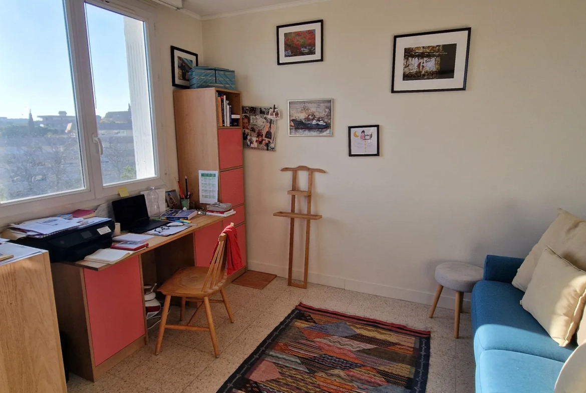 Appartement T4 rénové avec vue dégagée à Montpellier 