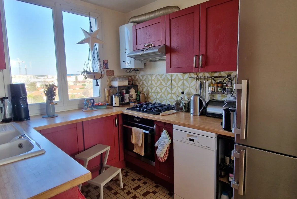 Appartement T4 rénové avec vue dégagée à Montpellier 