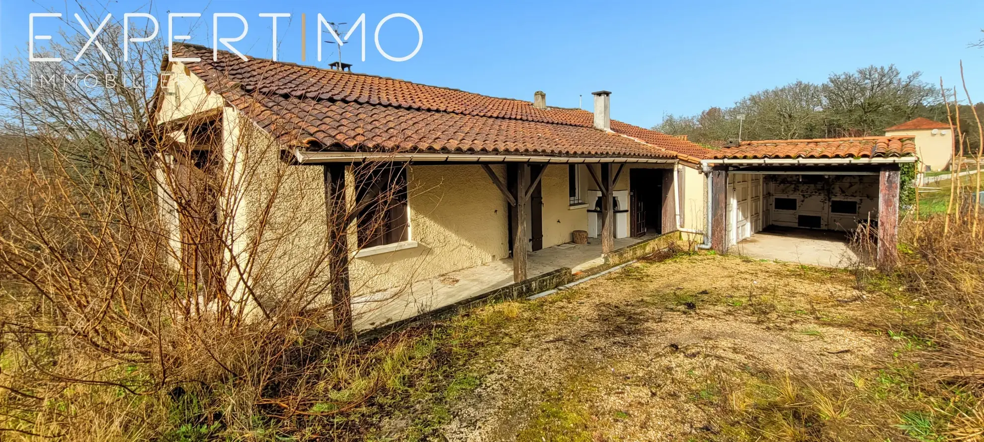Maison de plain-pied à vendre à Segonzac avec 4 chambres et potentiel de rénovation 