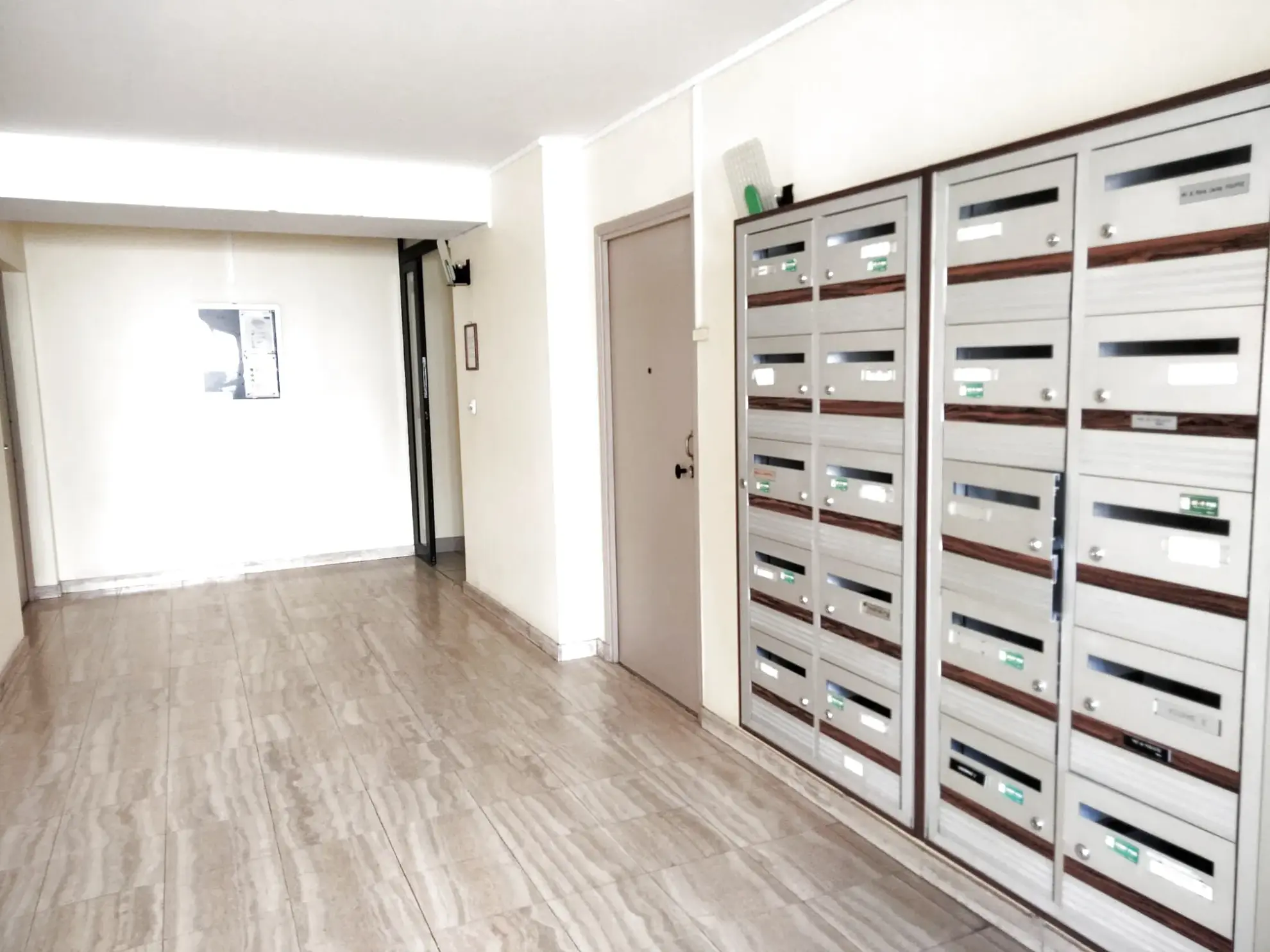 Appartement T2 loué avec cave et ascenseur à Avallon, investissement sécurisé 
