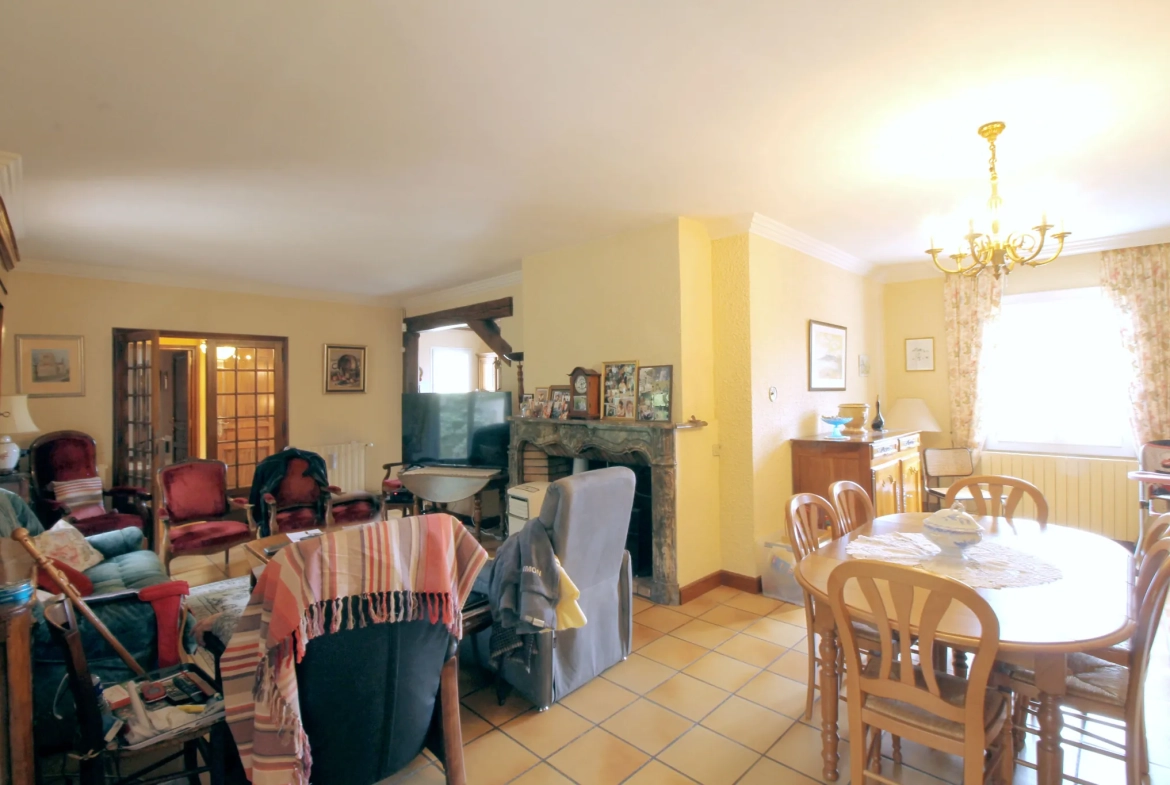 Belle maison à vendre à Carcassonne avec 4 chambres, garage et jardin 