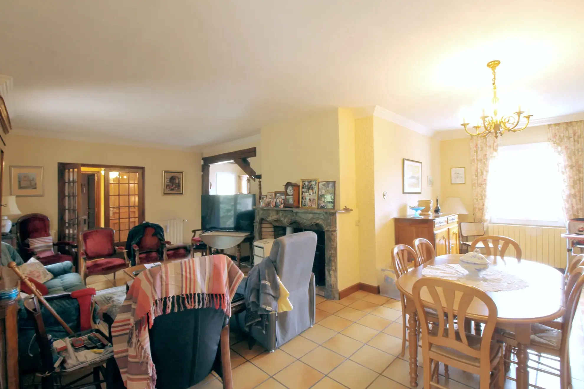Belle maison à vendre à Carcassonne avec 4 chambres, garage et jardin 