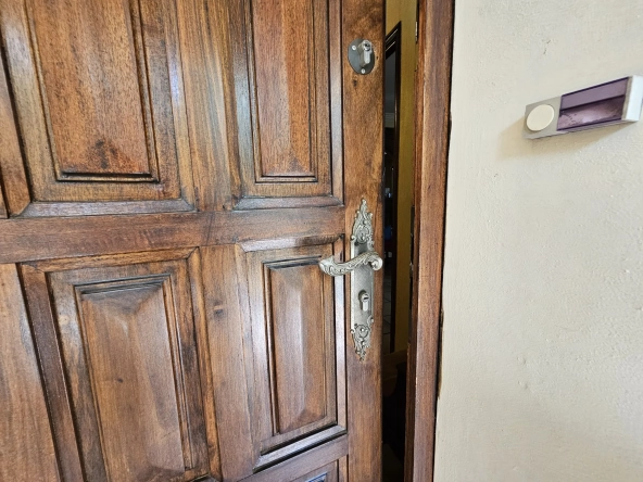 Belle maison à vendre à Carcassonne avec 4 chambres, garage et jardin 