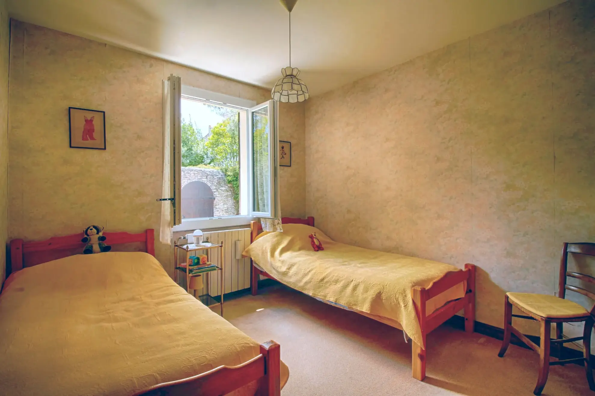 Belle maison à vendre à Carcassonne avec 4 chambres, garage et jardin 