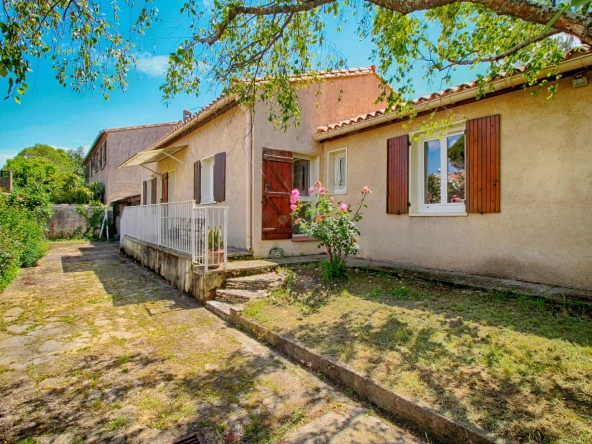 Belle maison à vendre à Carcassonne avec 4 chambres, garage et jardin 