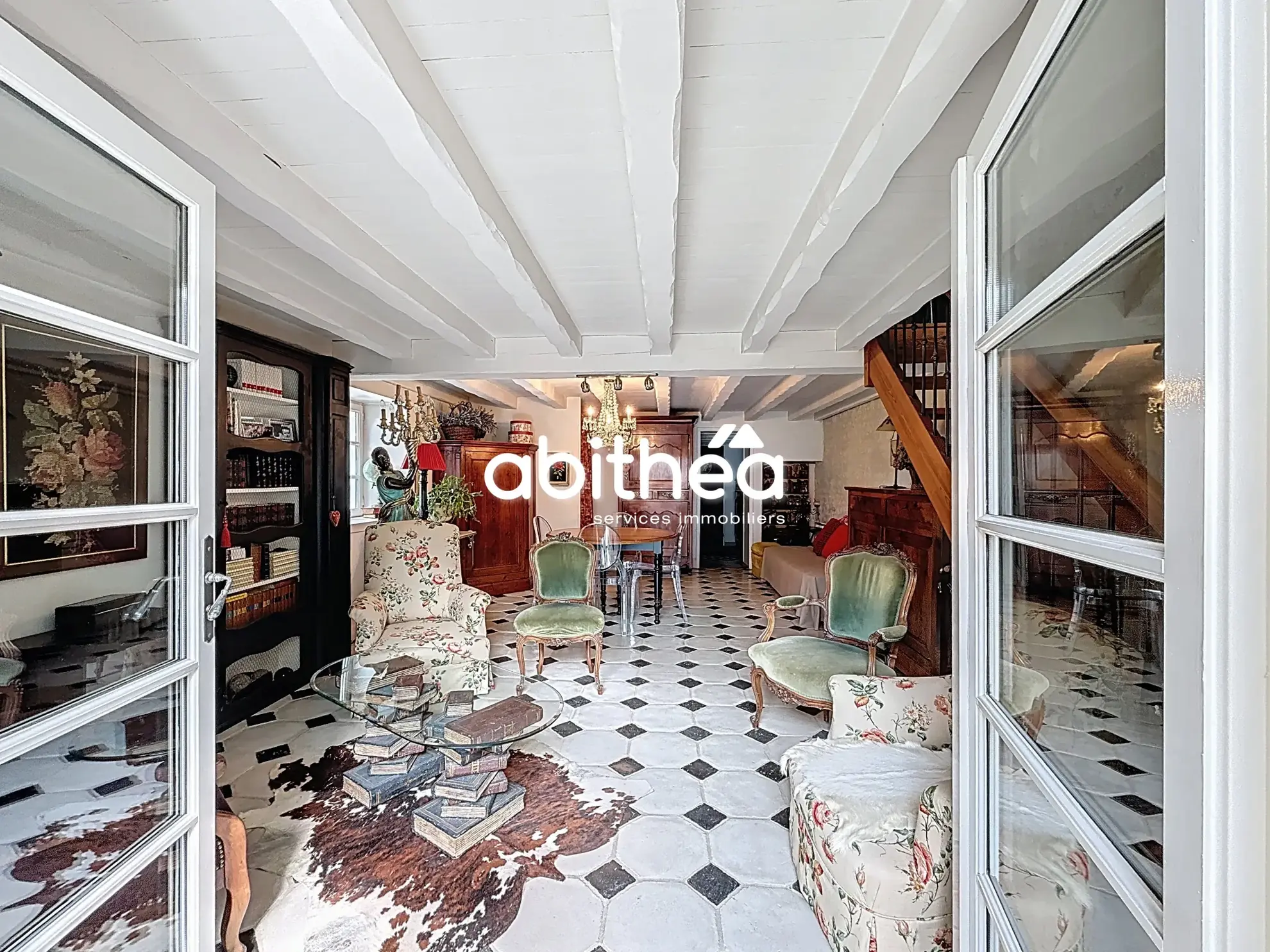 Charmante maison de village de 86m² avec garage et jardin proche de Cognac 