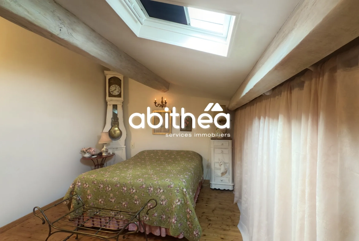 Charmante maison de village de 86m² avec garage et jardin proche de Cognac 