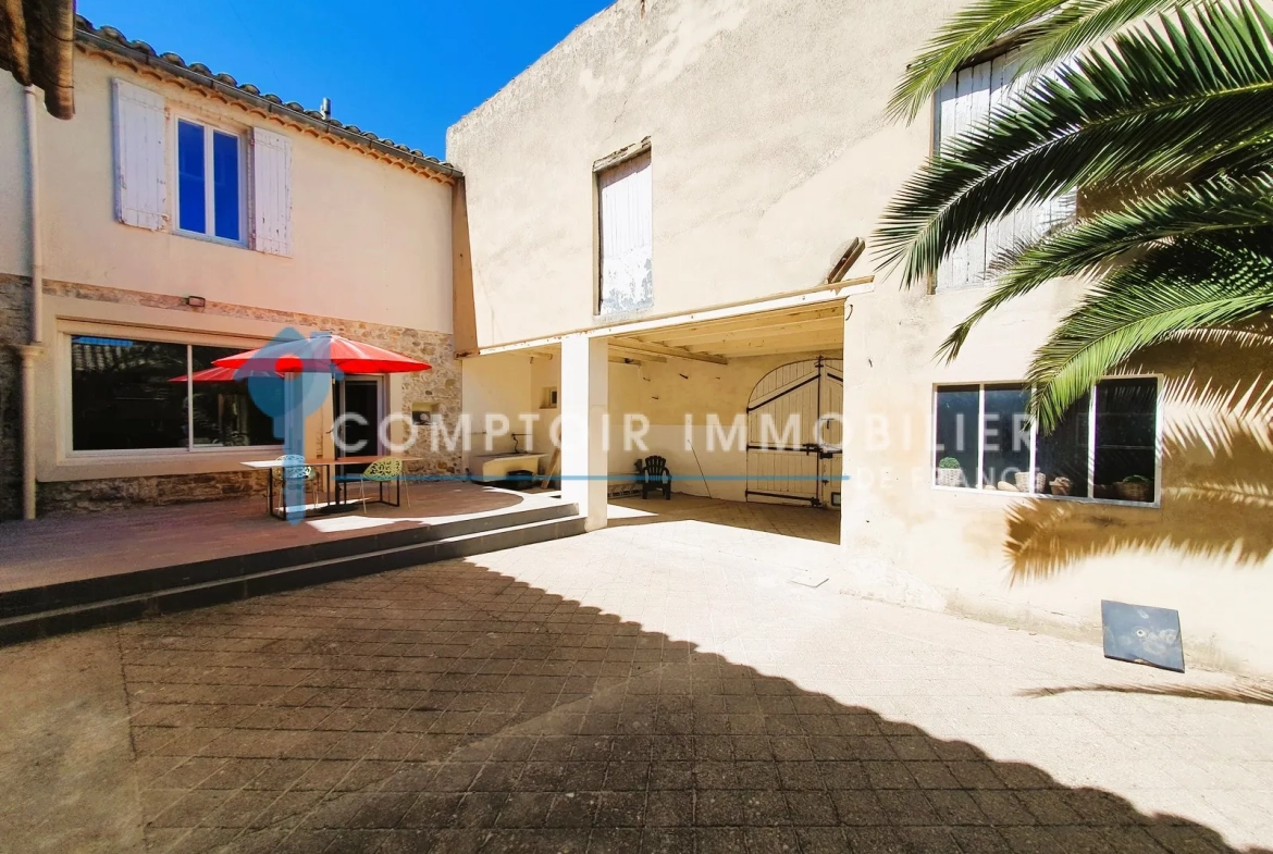 Maison de village avec dépendances et cour à Laudun, idéalement située près d'Uzès 