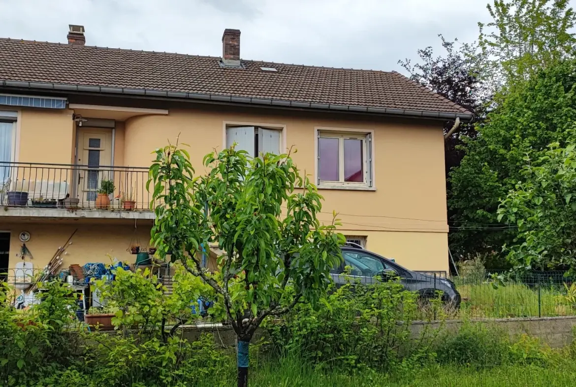 Belle villa de plain-pied avec grand terrain à Saint-Laurent-de-Chamousset 