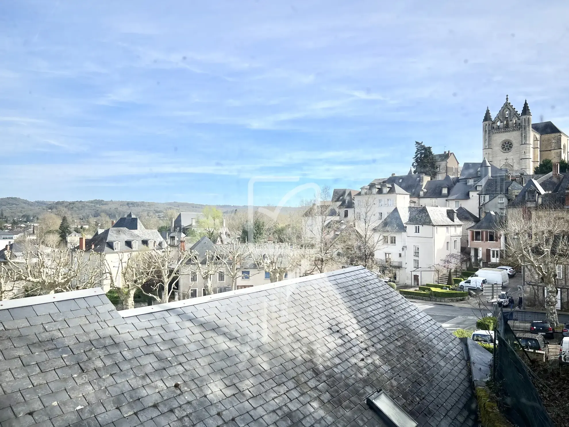 Charmante maison de 65 m² à Terrasson Lavilledieu avec véranda et espace de stockage 