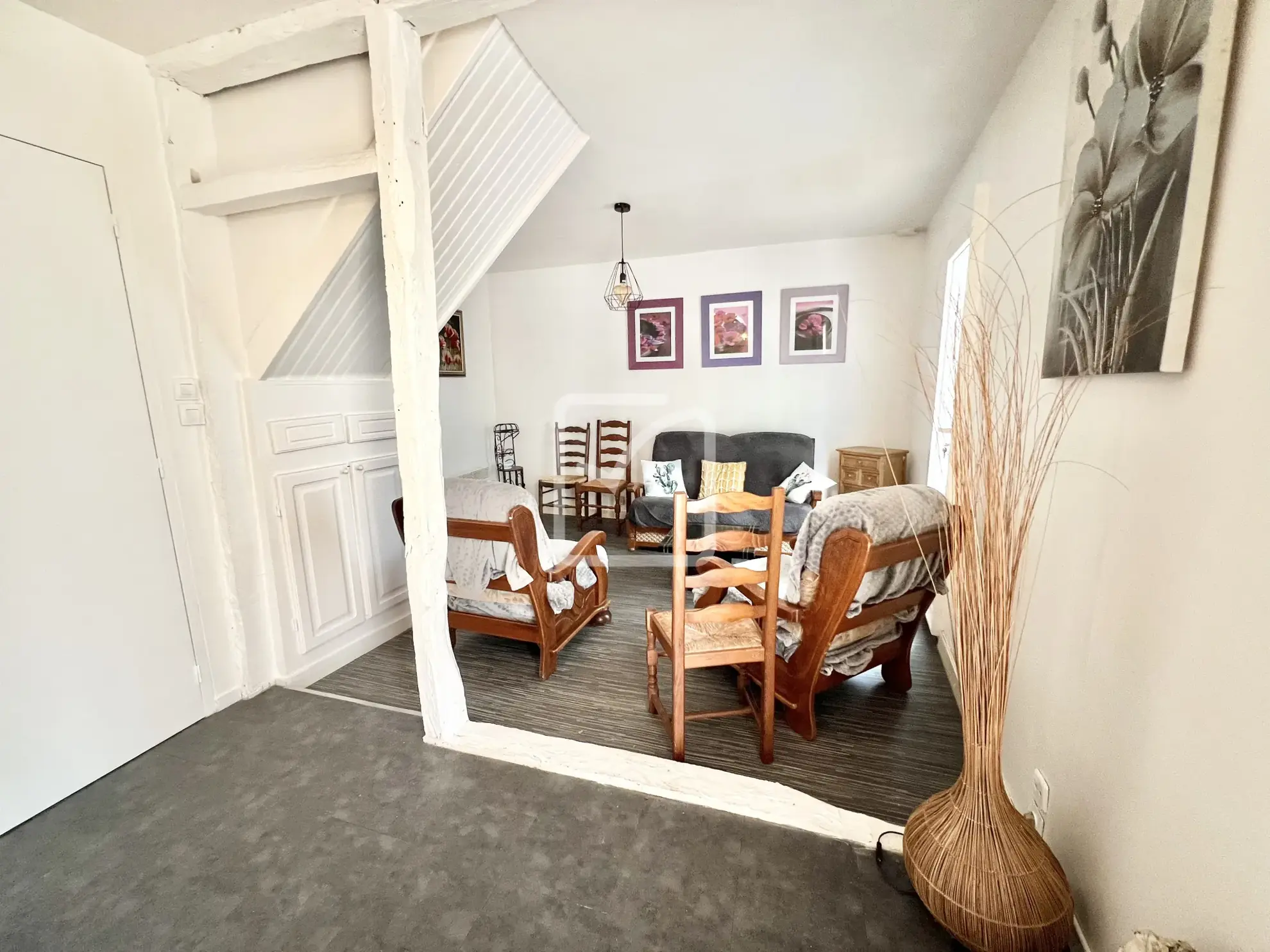 Charmante maison de 65 m² à Terrasson Lavilledieu avec véranda et espace de stockage 