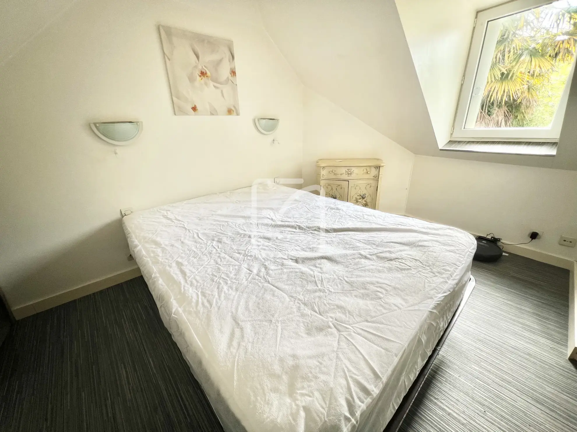 Charmante maison de 65 m² à Terrasson Lavilledieu avec véranda et espace de stockage 
