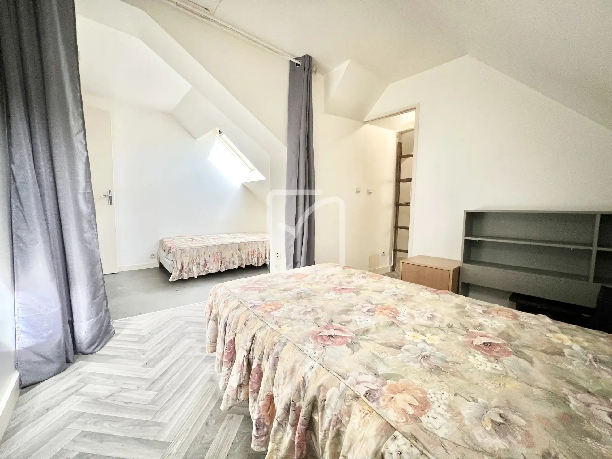 Charmante maison de 65 m² à Terrasson Lavilledieu avec véranda et espace de stockage 