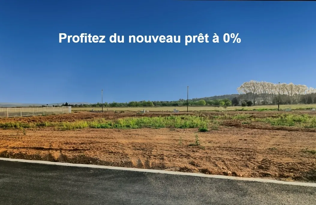 Terrain constructible et viabilisé de 389 m² à Ginestas proche du Canal du Midi 