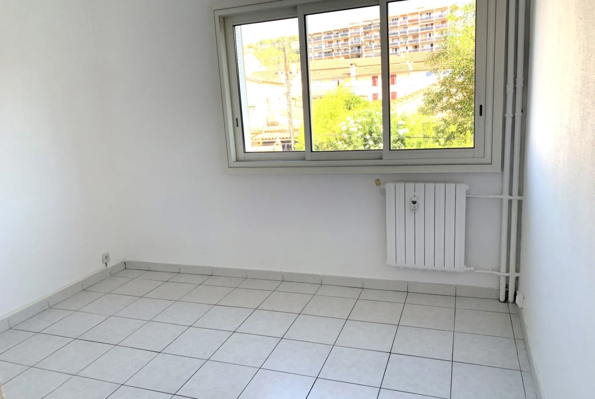 Appartement T3 à La Garde avec balcon et parking sécurisé 