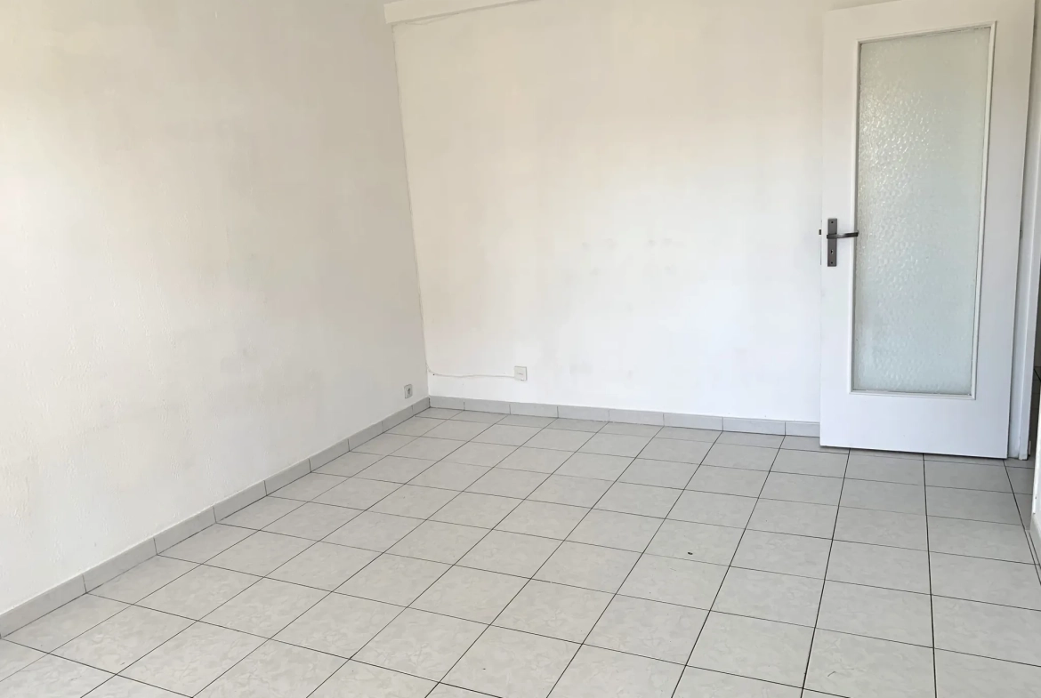 Appartement T3 à La Garde avec balcon et parking sécurisé 