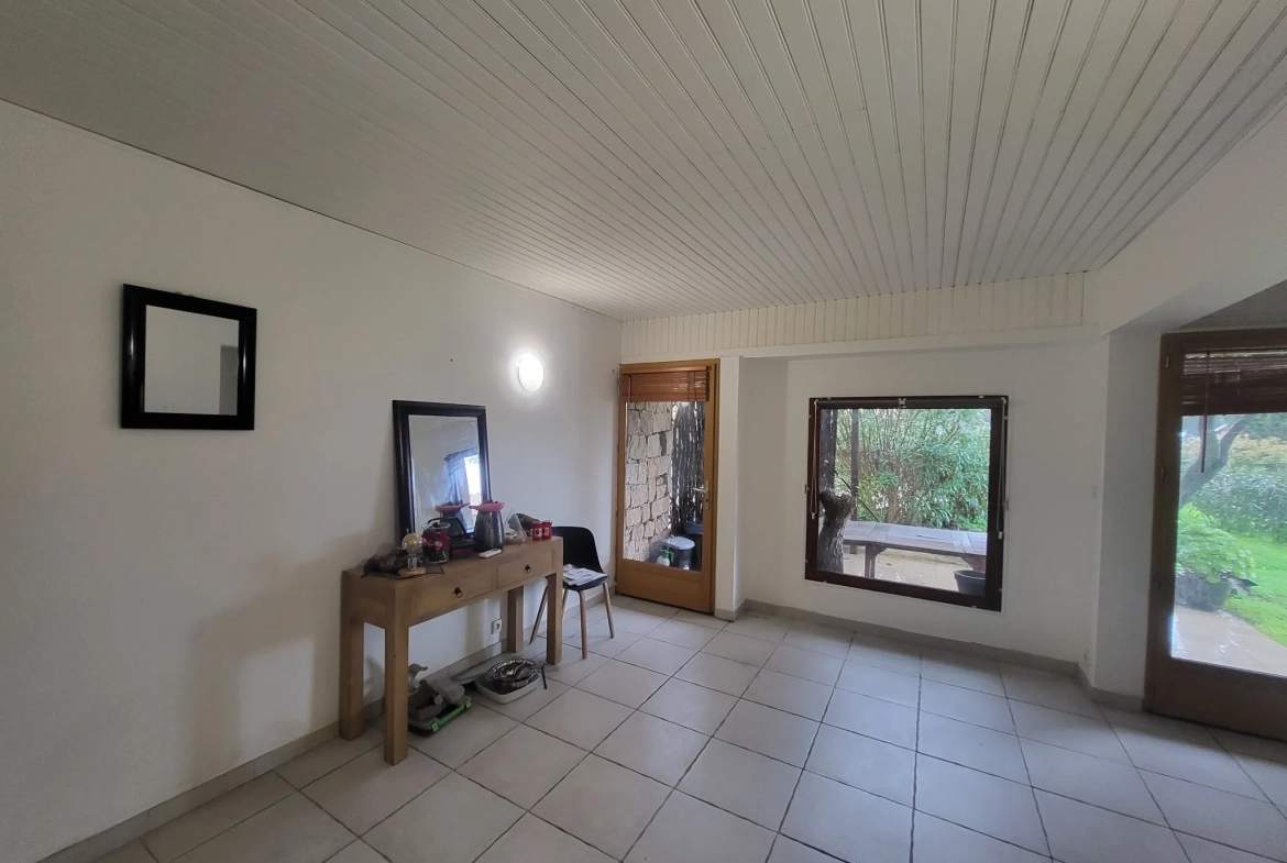 Maison T3 avec piscine à Serra di Ferro, proximité plages de Cupabia et Porto Pollo 