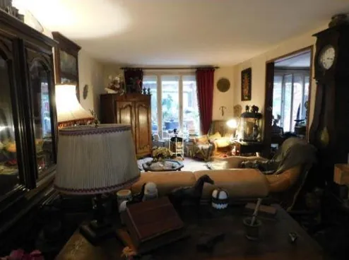 Maison à vendre à Voisins-Le-Bretonneux - 4 chambres, terrain de 660 m², prix attractif de 120 000 € 