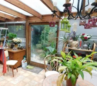 Maison à vendre à Voisins-Le-Bretonneux - 4 chambres, terrain de 660 m², prix attractif de 120 000 € 