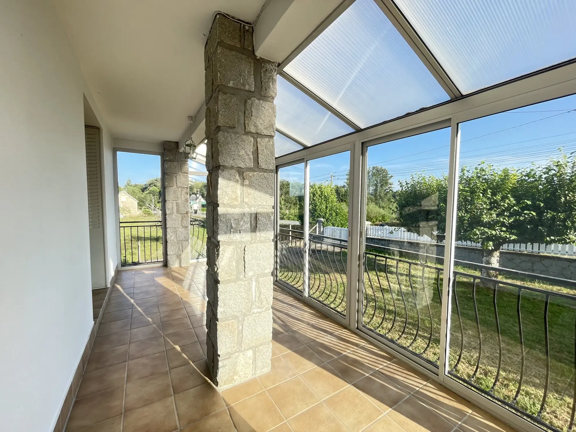 Maison familiale 7 pièces à Saint Privat avec jardin et garage 