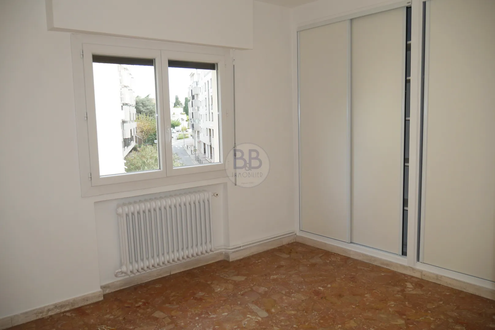 Appartement 3 pièces de 53 m2 à Saint-Raphaël, centre-ville proximité plages 