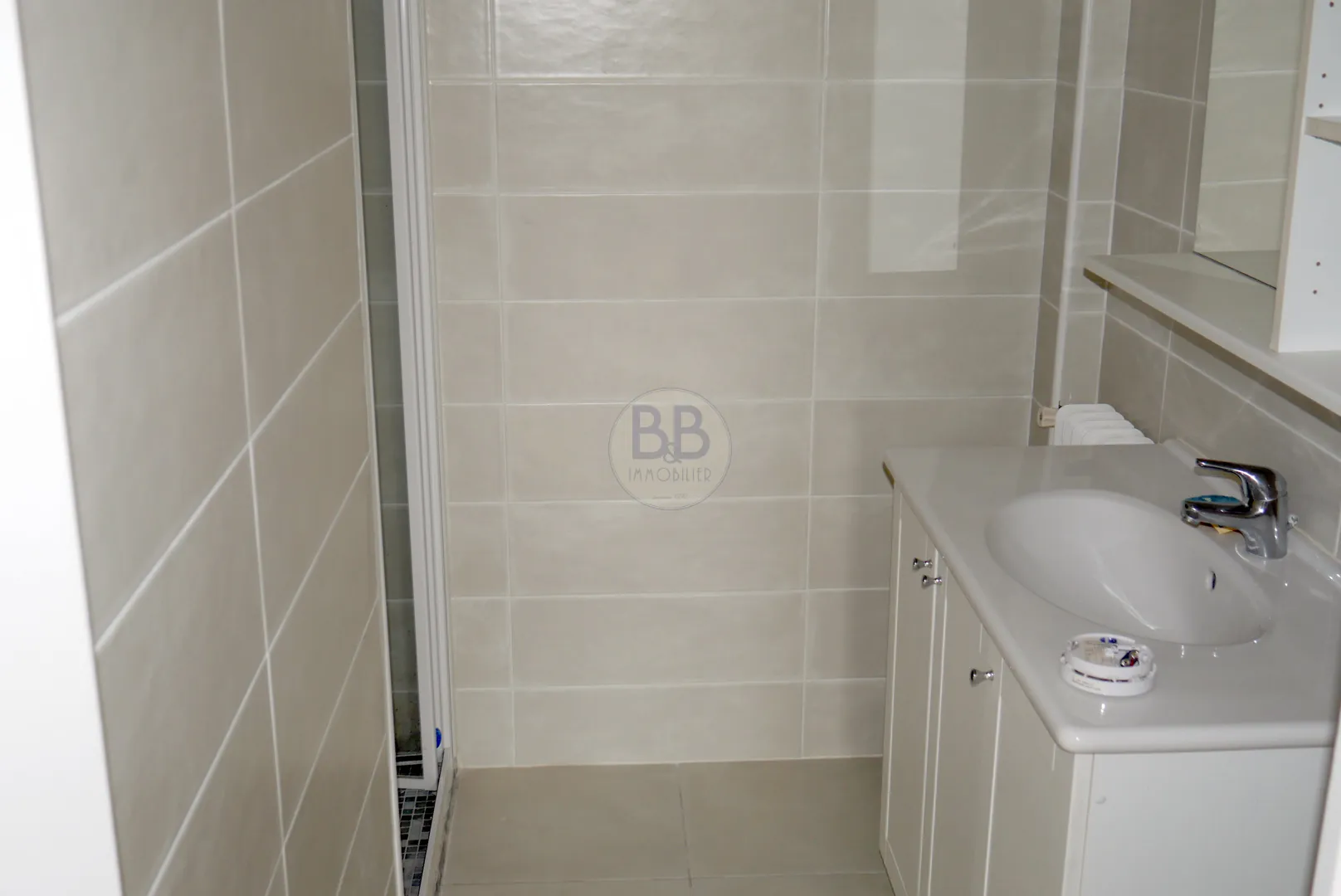 Appartement 3 pièces de 53 m2 à Saint-Raphaël, centre-ville proximité plages 