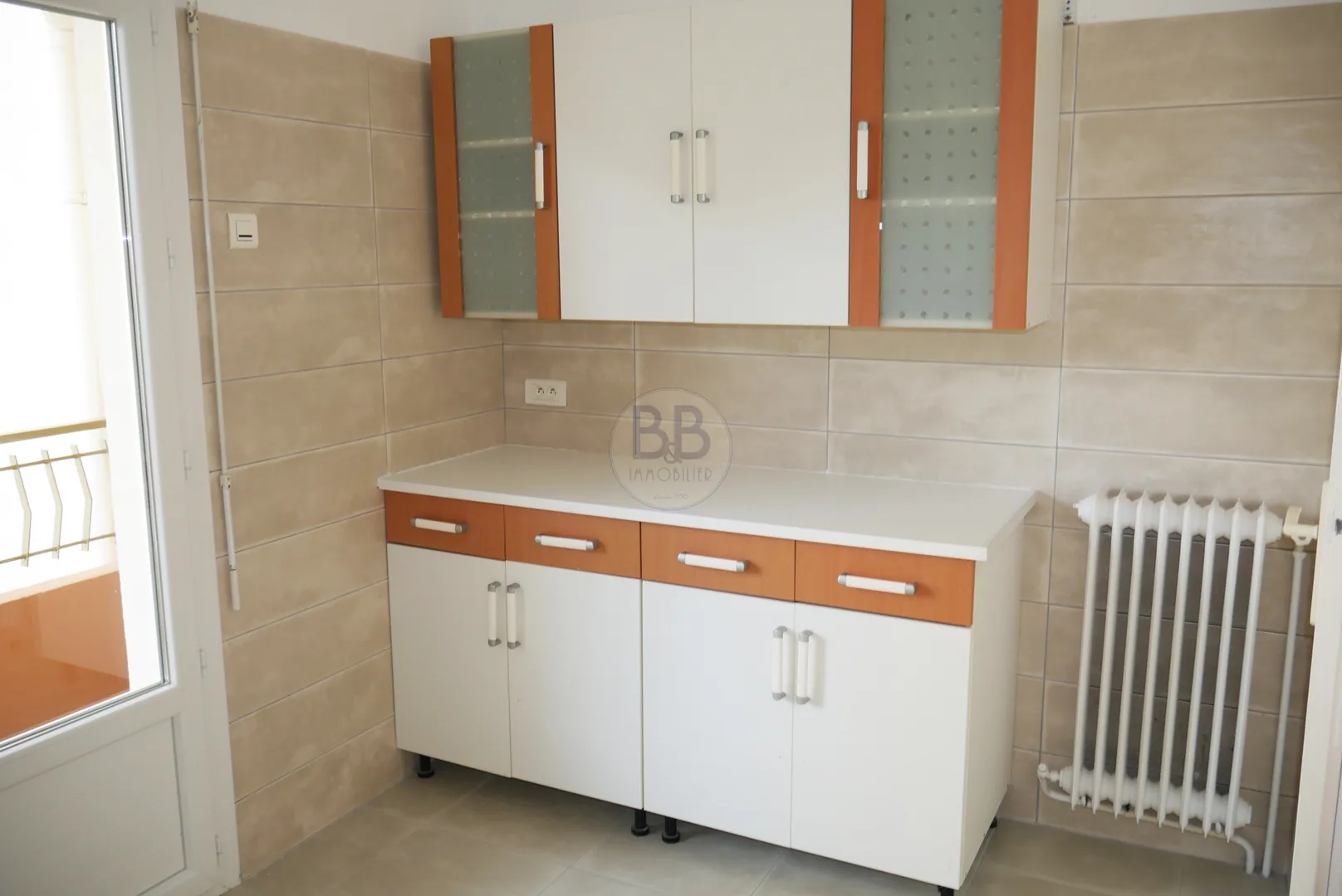 Appartement 3 pièces de 53 m2 à Saint-Raphaël, centre-ville proximité plages 
