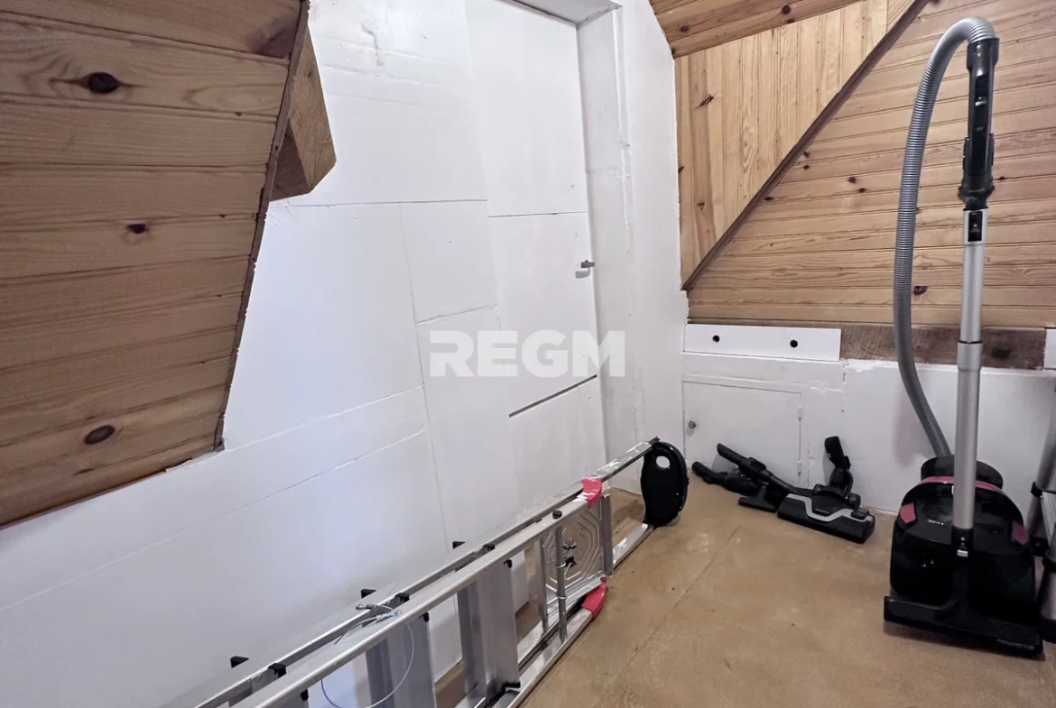 Maison à vendre à Lamotte Beuvron, 136 m² avec sous-sol aménagé et potentiel d’aménagement 
