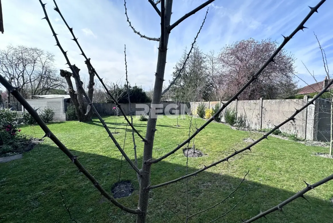 Maison à vendre à Lamotte Beuvron, 136 m² avec sous-sol aménagé et potentiel d’aménagement 