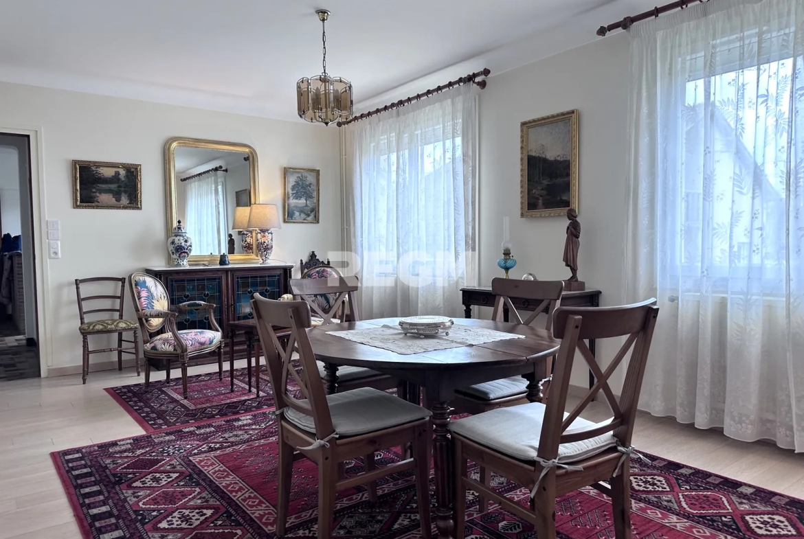 Maison à vendre à Lamotte Beuvron, 136 m² avec sous-sol aménagé et potentiel d’aménagement 