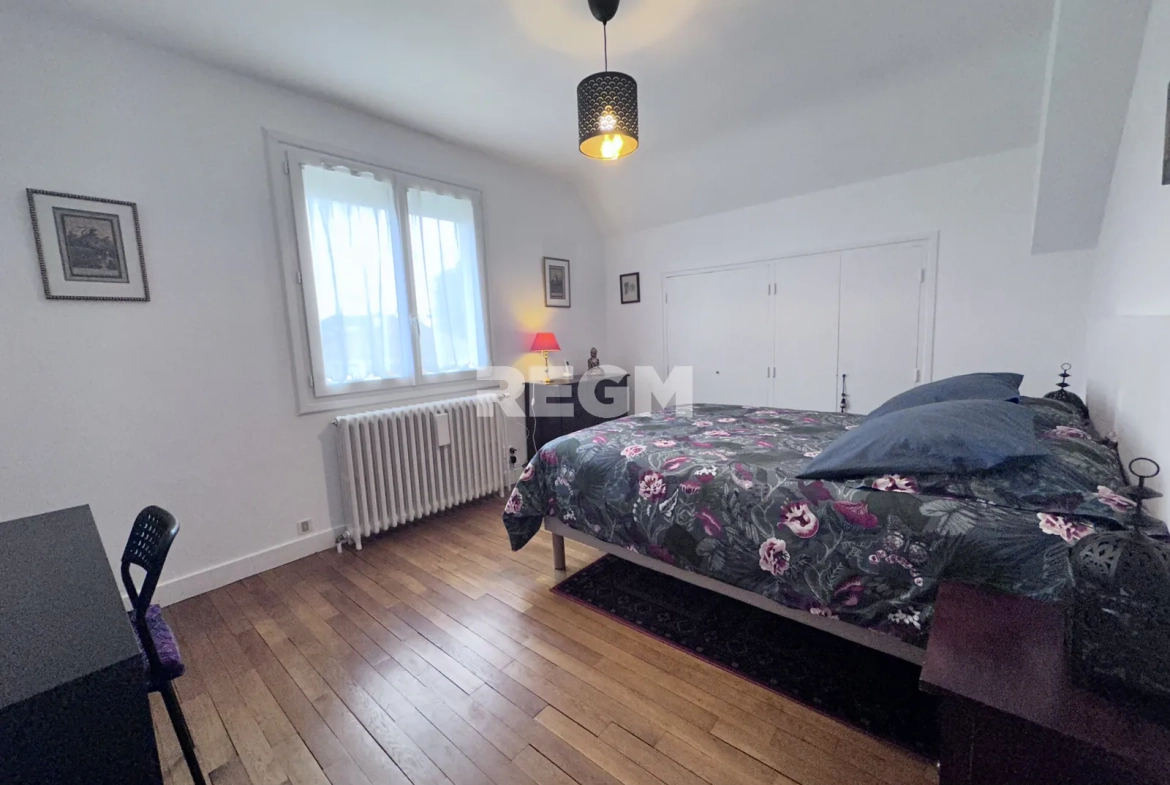 Maison à vendre à Lamotte Beuvron, 136 m² avec sous-sol aménagé et potentiel d’aménagement 