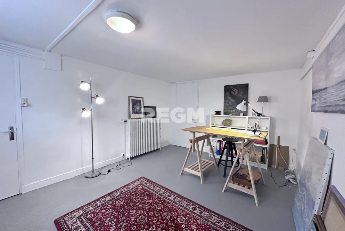 Maison à vendre à Lamotte Beuvron, 136 m² avec sous-sol aménagé et potentiel d’aménagement 
