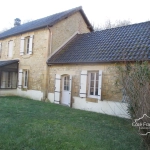 Ensemble immobilier en Dordogne avec maison, terrains et annexes - Opportunité unique