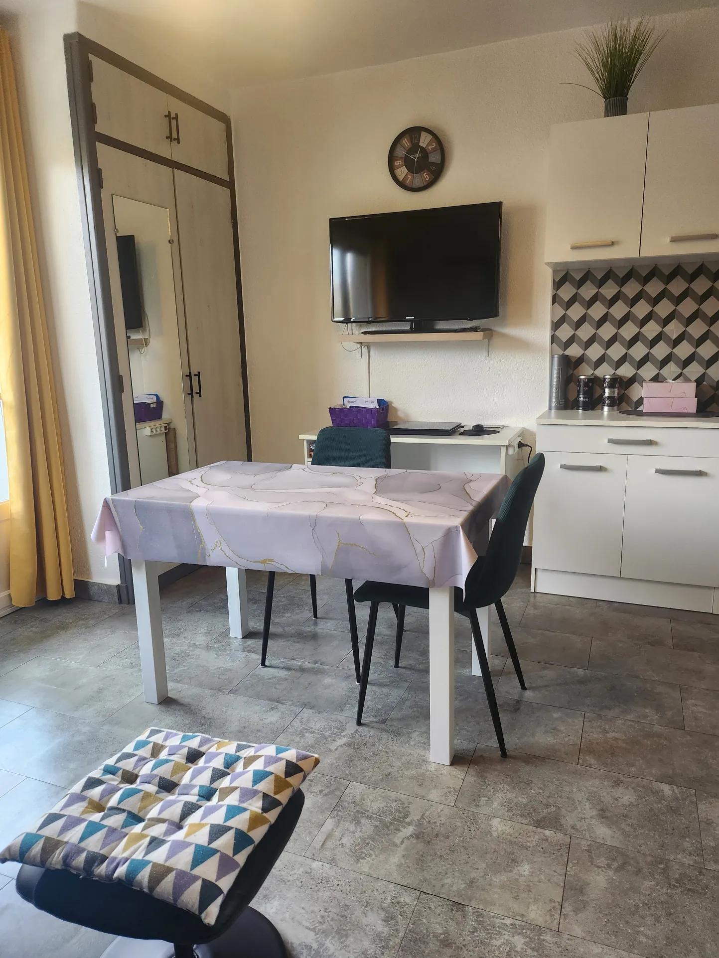 Studio de 23m² à Amélie-les-Bains avec balcon, parking et vue dégagée 
