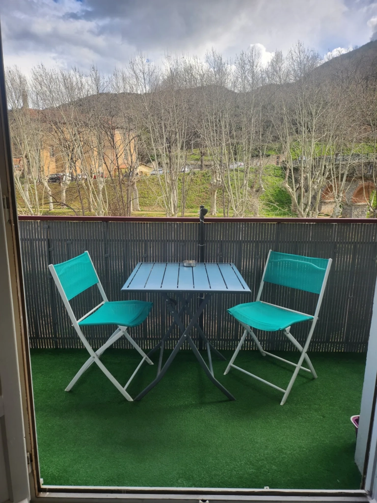 Studio de 23m² à Amélie-les-Bains avec balcon, parking et vue dégagée