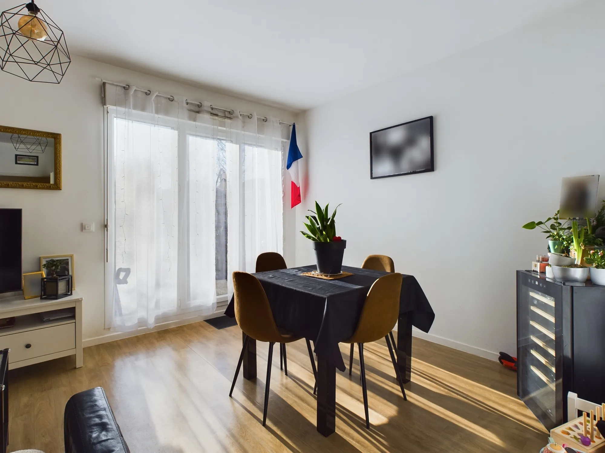 Vente d'un appartement 3 pièces avec jardin et parking à Saint-Pierre-du-Perray 