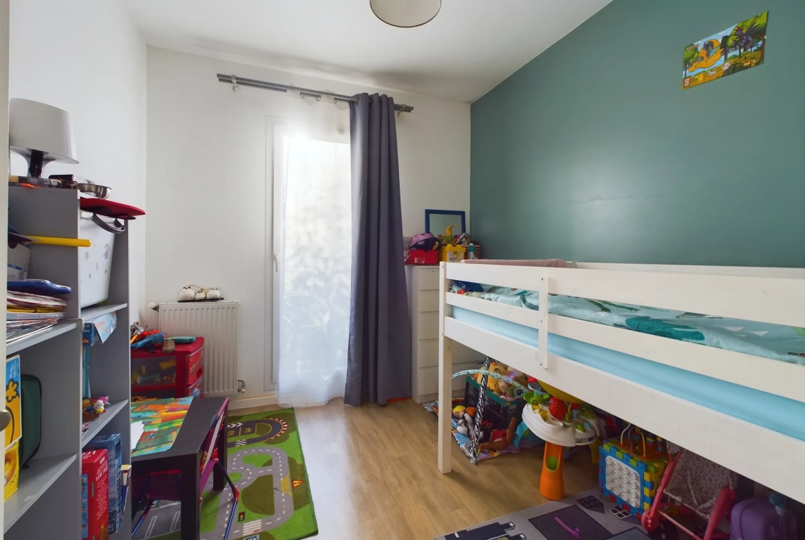 Vente d'un appartement 3 pièces avec jardin et parking à Saint-Pierre-du-Perray 
