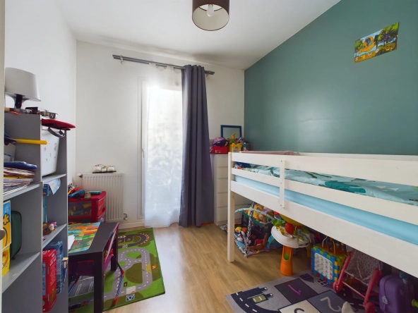 Vente d'un appartement 3 pièces avec jardin et parking à Saint-Pierre-du-Perray 