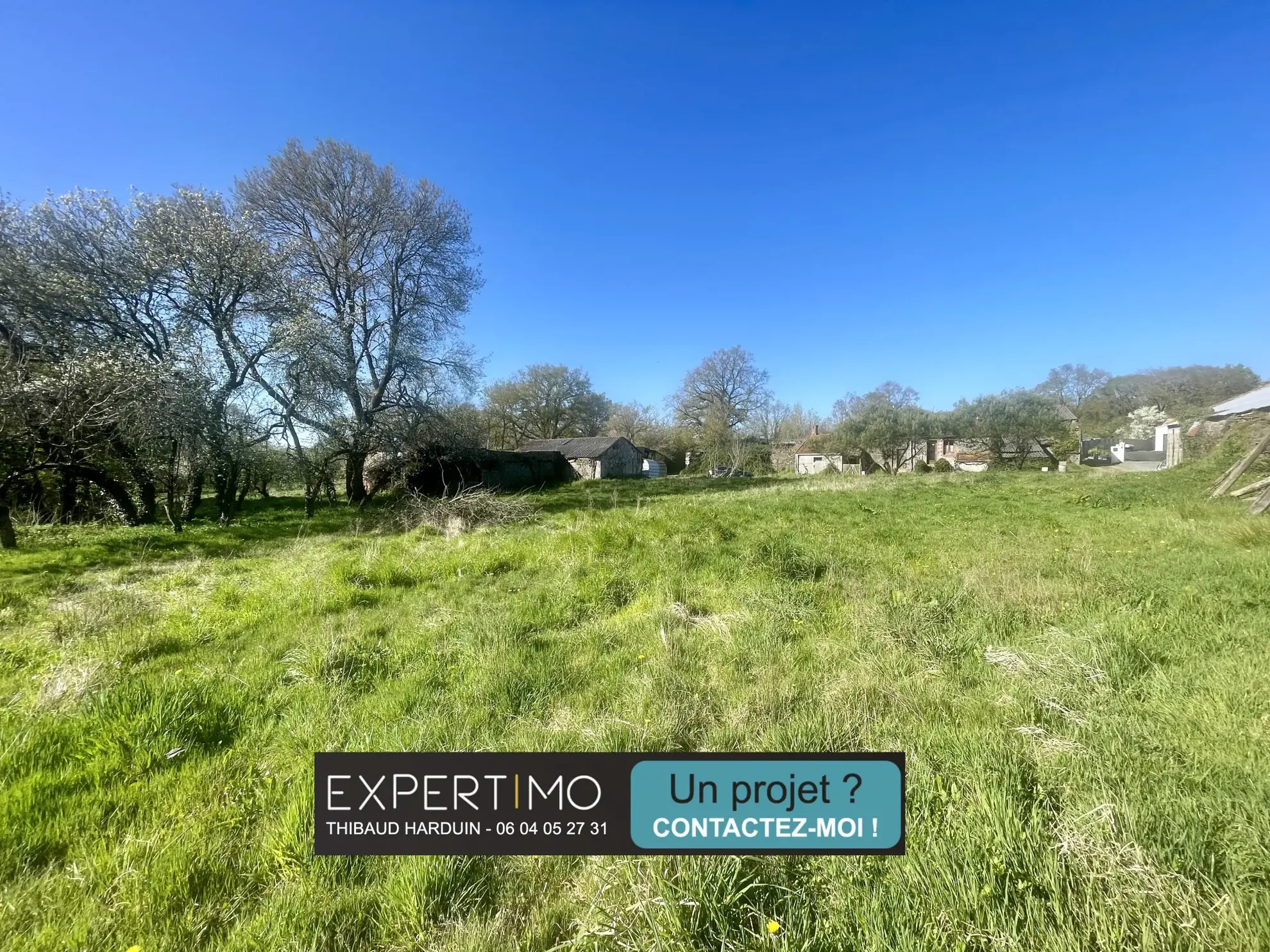 Terrain à bâtir de 843 m² à Noyeux proche Nantes - Environnement calme 