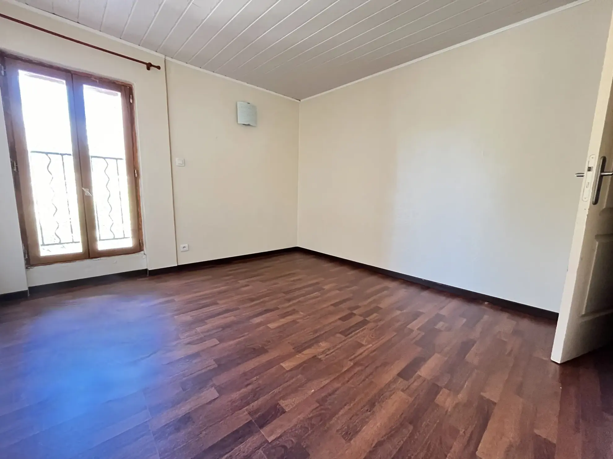 Maison de village T3/4 avec mezzanine et climatisation à Usclas d'Hérault 
