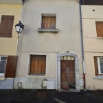 Maison à rénover de 130 m² au centre de Tournay, idéal investisseur