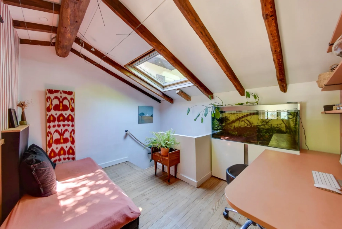 Belle maison de ville avec jardin à La Tronche, idéale pour premier achat 