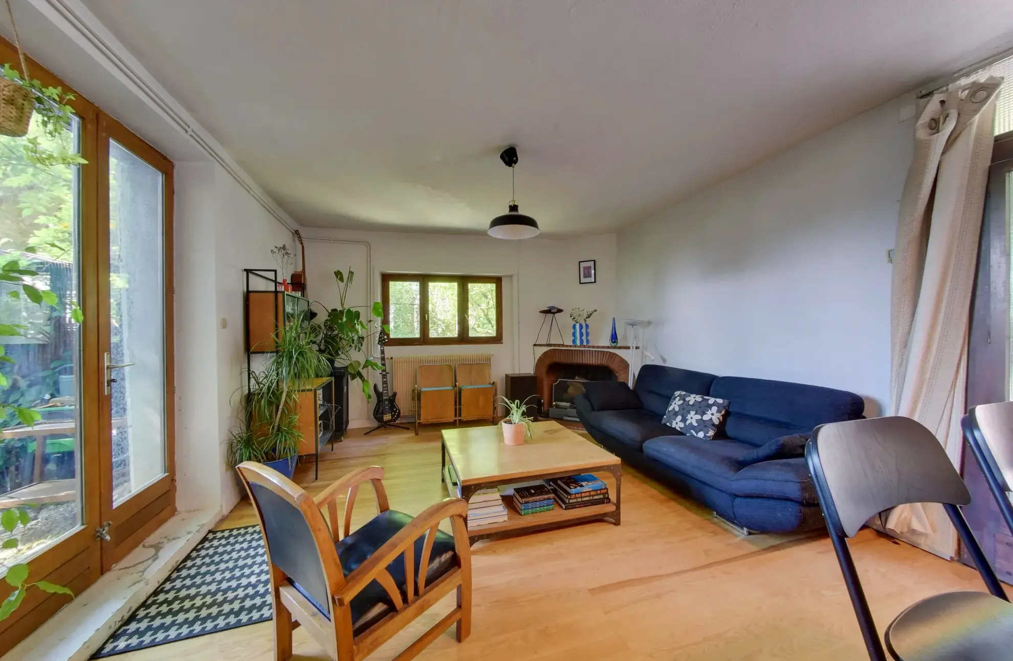Belle maison de ville avec jardin à La Tronche, idéale pour premier achat 