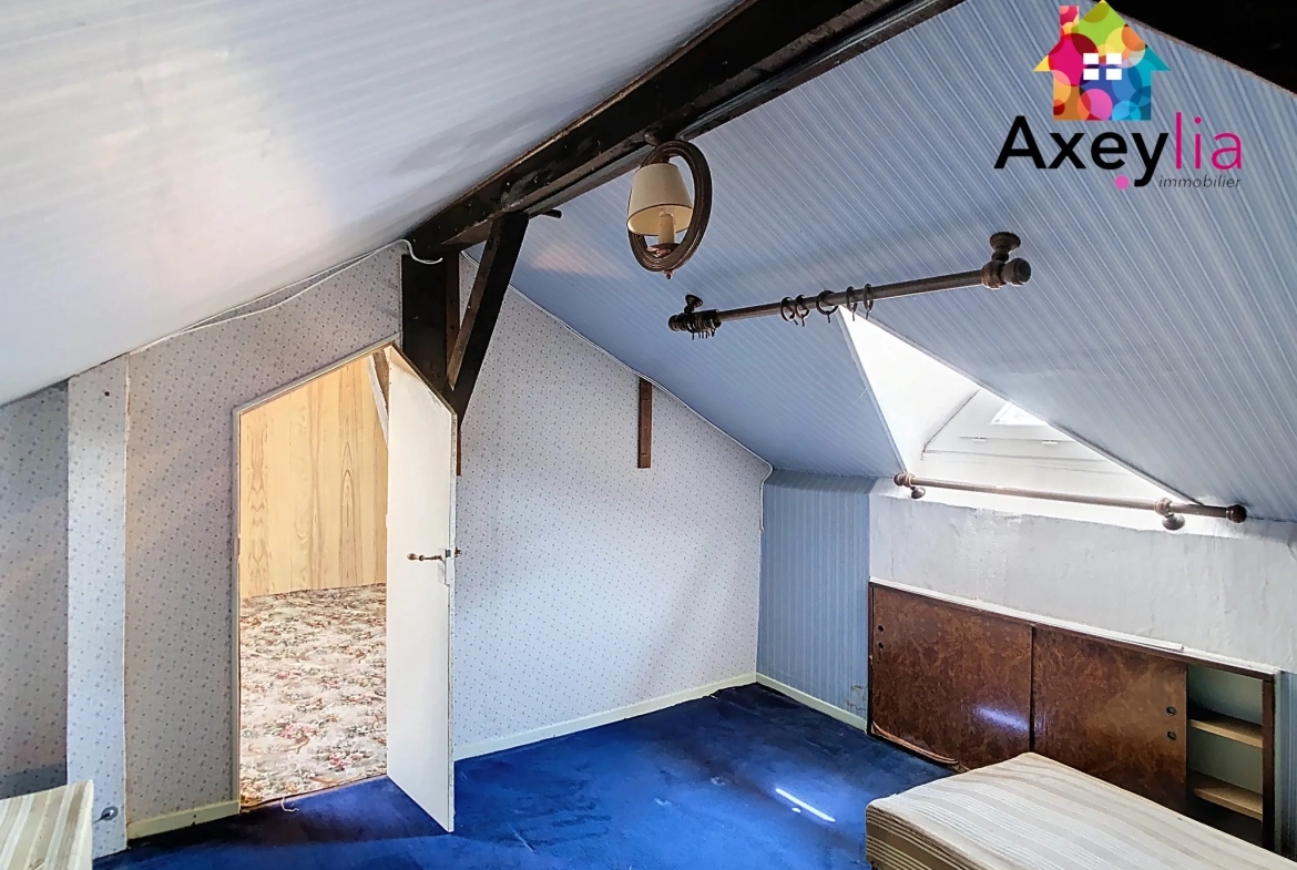Maison familiale à Riorges avec 6 chambres sur terrain de 888 m² 