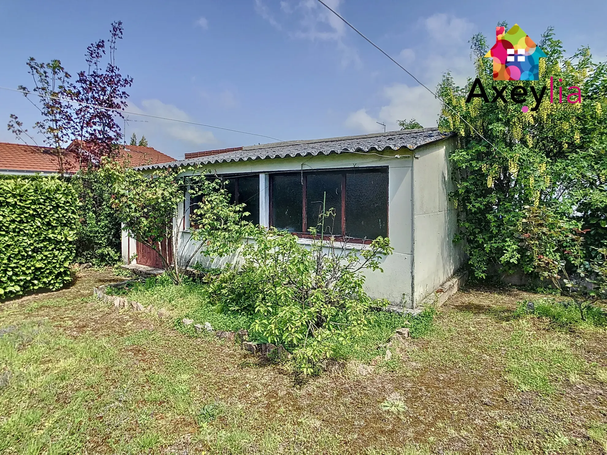Maison familiale à Riorges avec 6 chambres sur terrain de 888 m² 