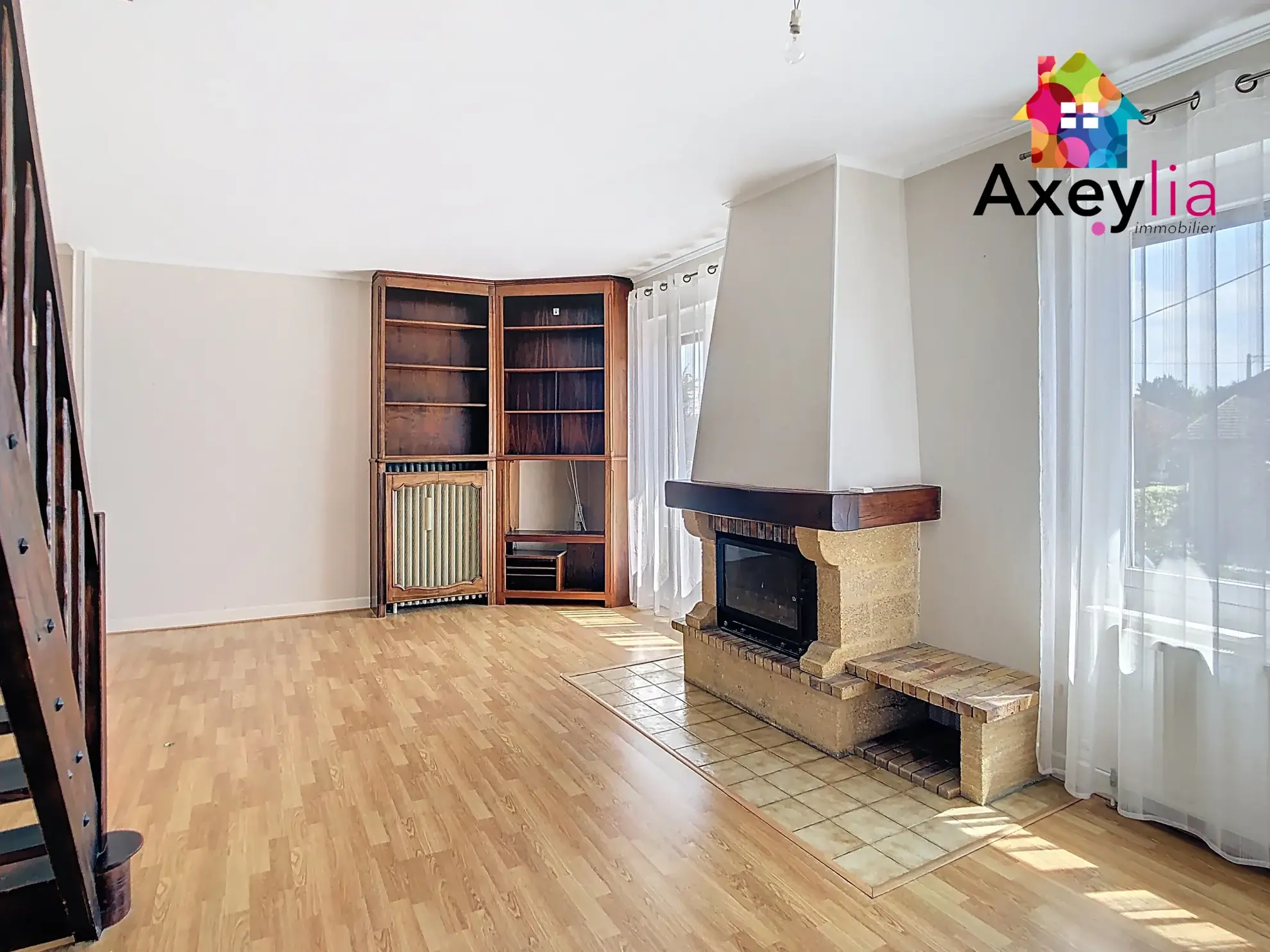 Maison familiale à Riorges avec 6 chambres sur terrain de 888 m² 