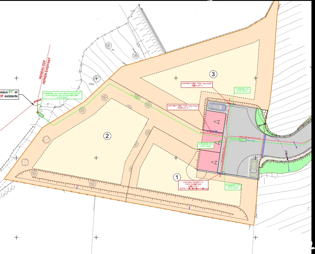 Terrain constructible de 757 m² à Cuers avec jolie vue 
