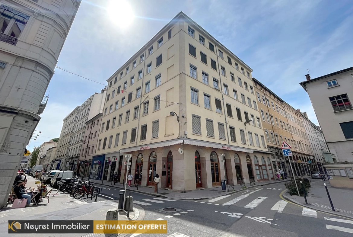 Appartement T2 lumineux à Lyon 2, idéal pour résidence ou investissement avec faibles charges 